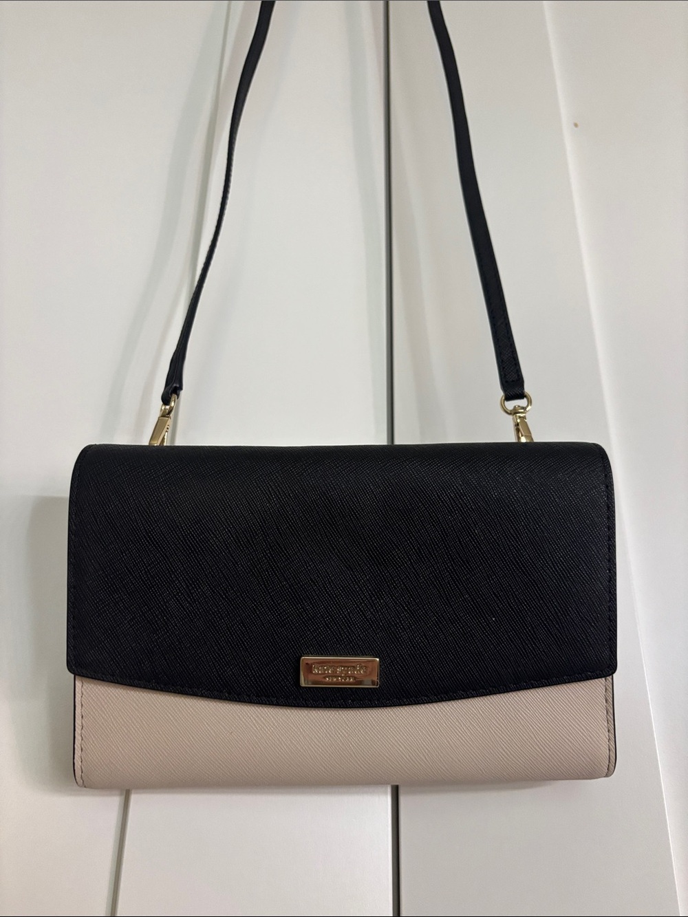 Kate Spade Two-Tone Black and Beige Crossbody Bag